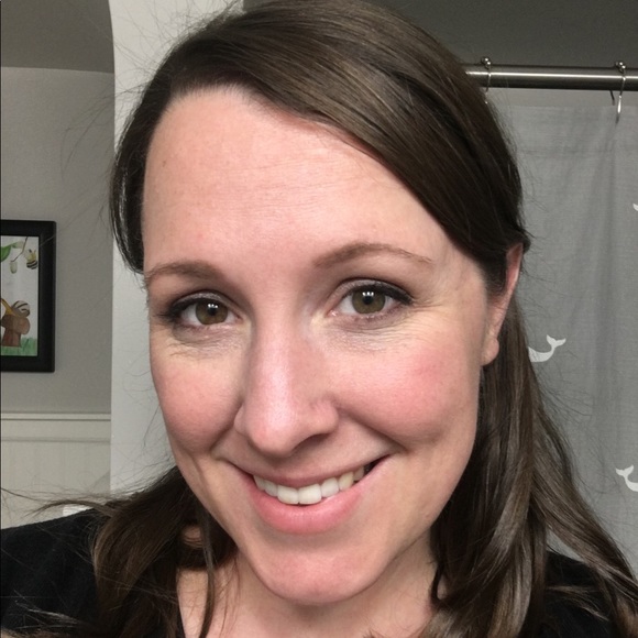 Meet your Posher, Katie - Picture 1 of 1